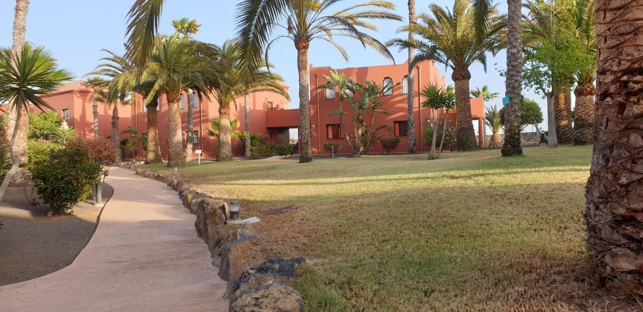 Apartamento Tamarindo I piscinas de agua salada - fibra óptica Corralejo Exterior foto