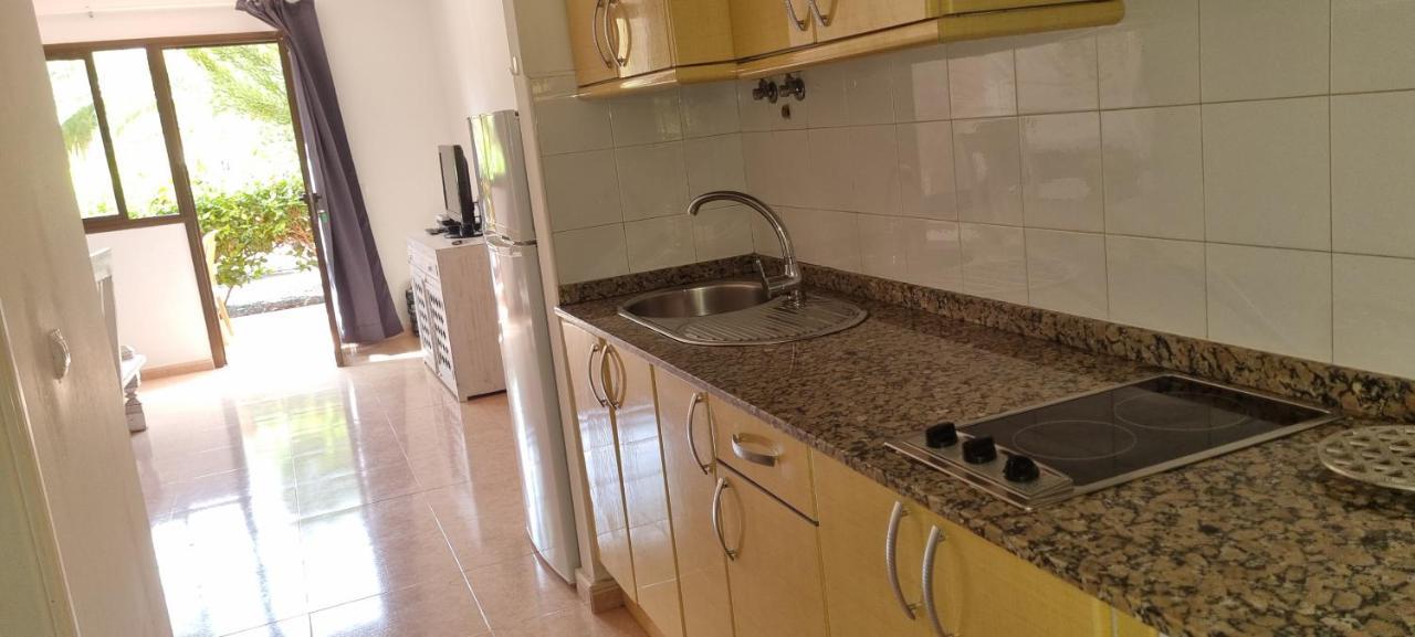 Apartamento Tamarindo I piscinas de agua salada - fibra óptica Corralejo Exterior foto